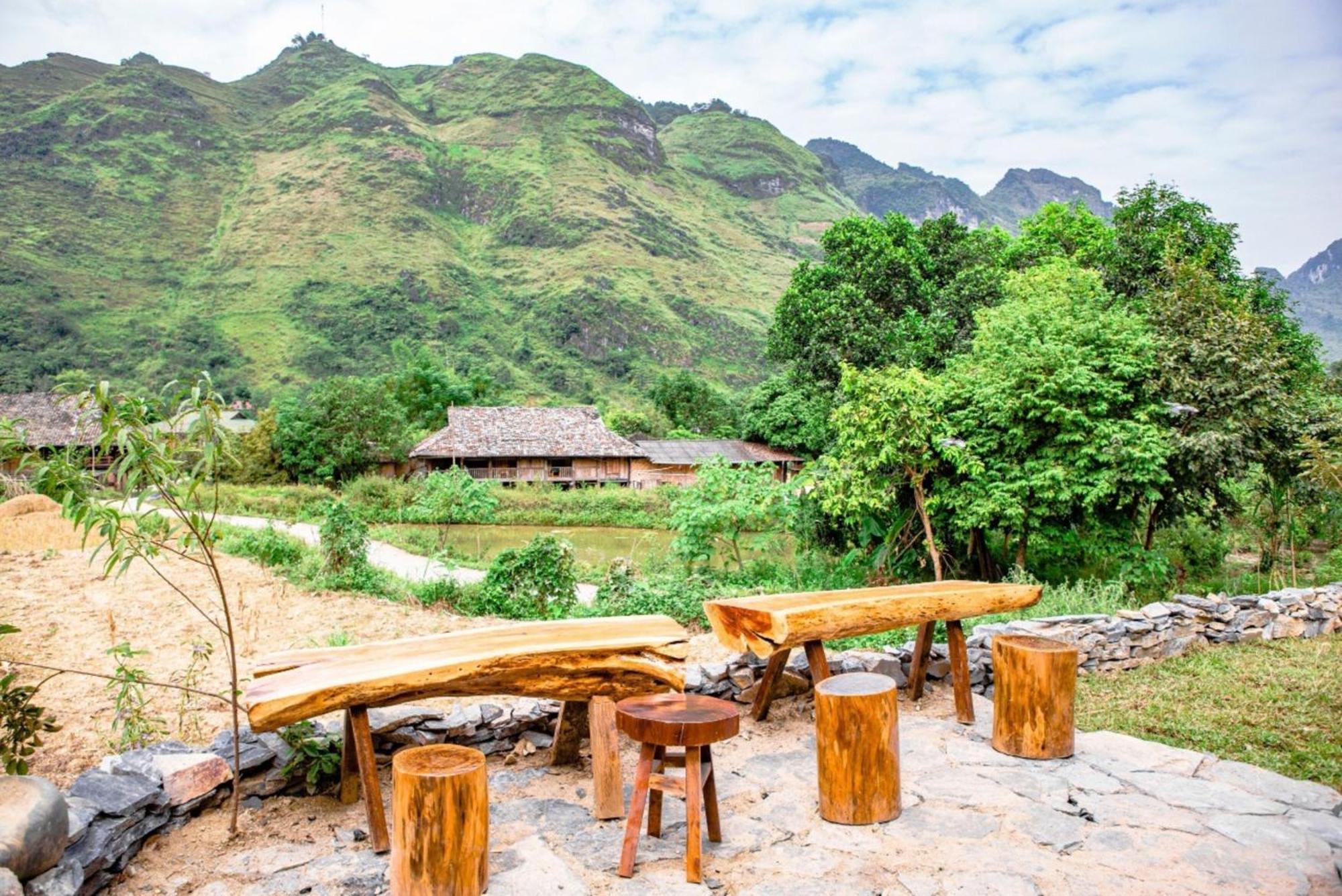 Chien'S Lodge Du Gia Làng Cac Exteriör bild